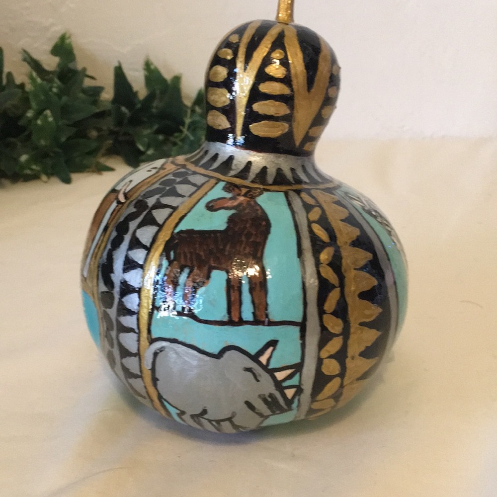Hand painted Gourd - Picture 5 of 9